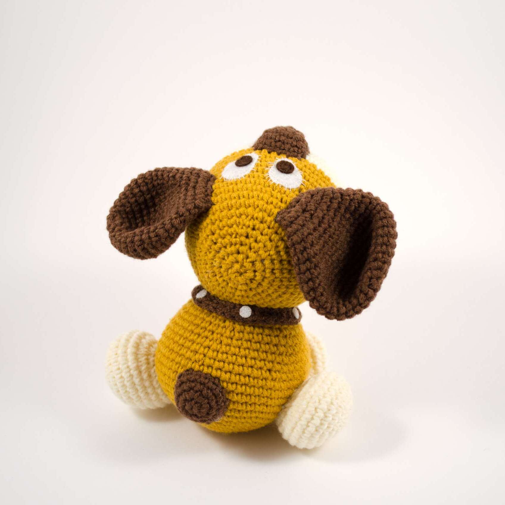 crochet dog back view