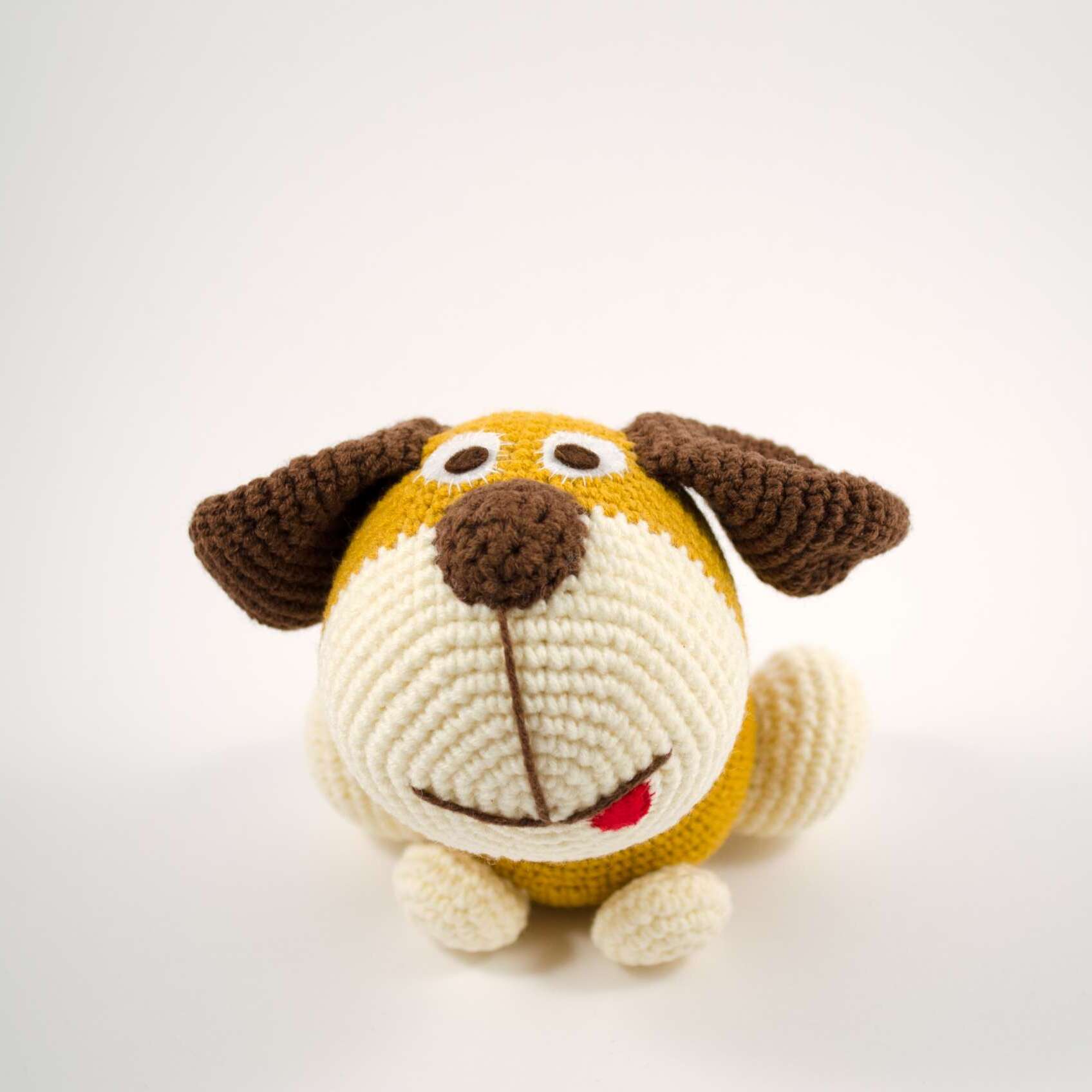 amigurumi dog front view