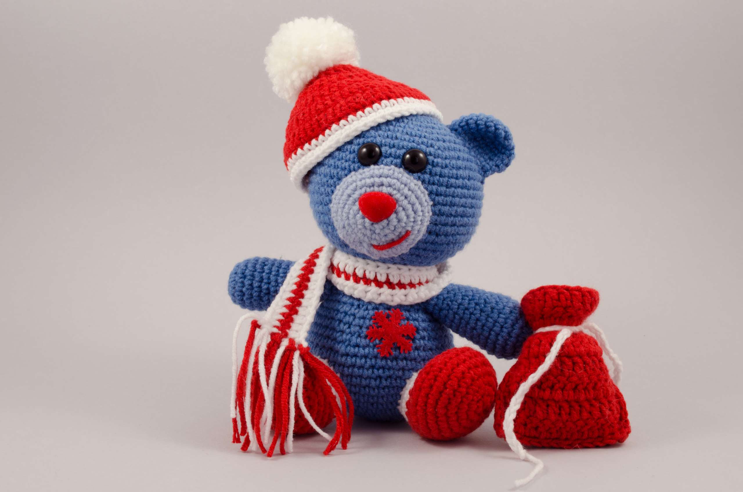 crochet Christmas bear front view