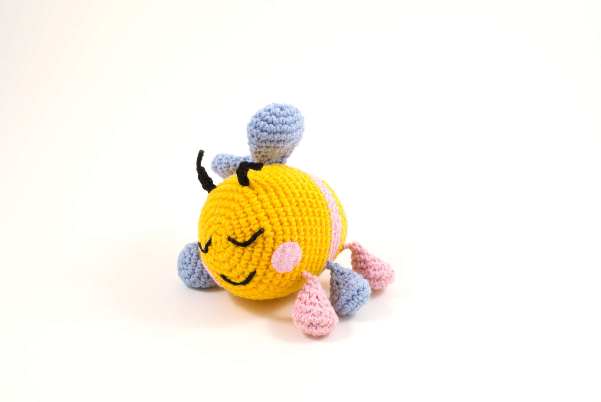 crochet bibi the bee side view