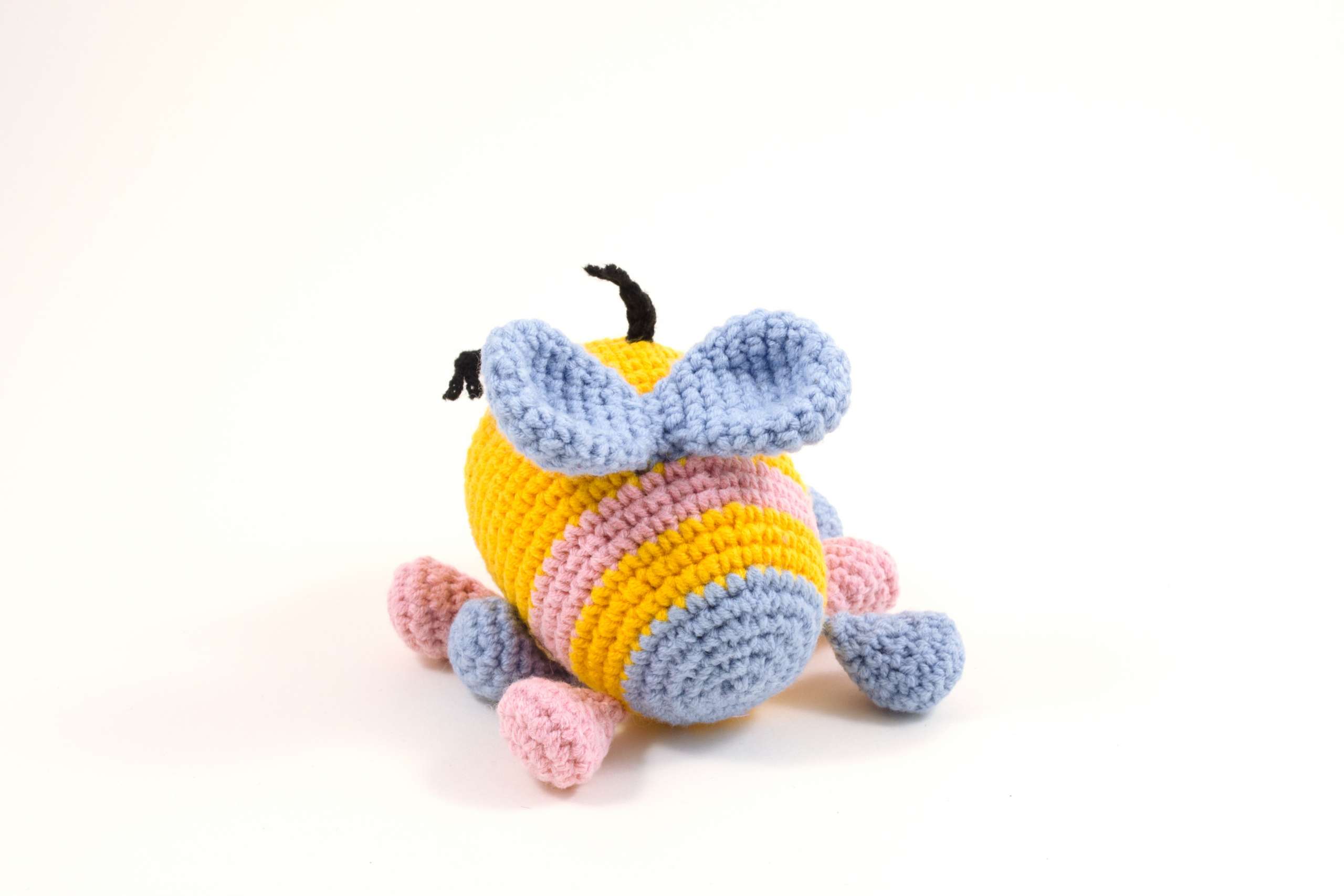 crochet bibi the bee back view