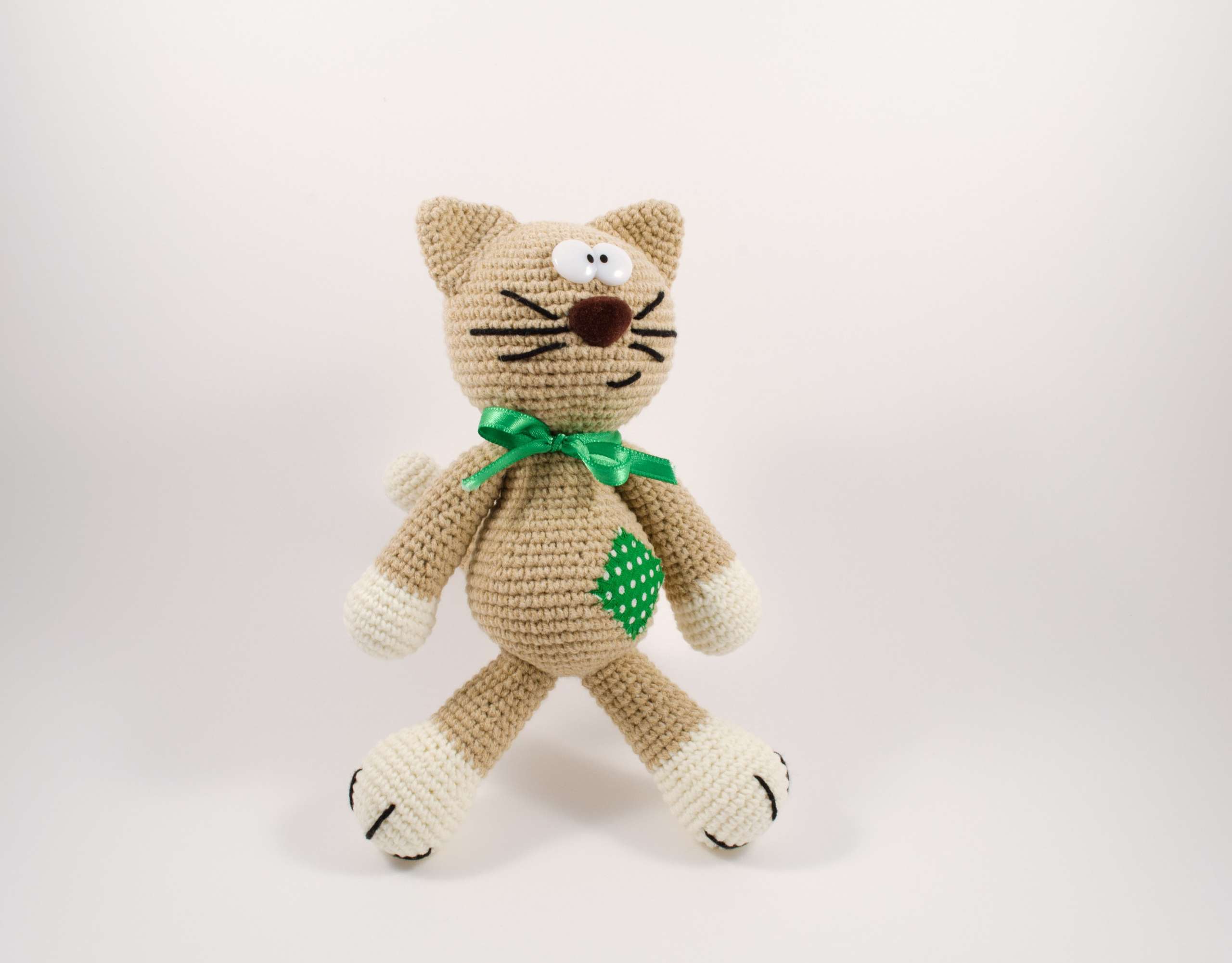 amigurumi kitten front view