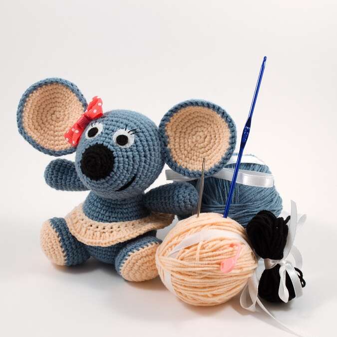 crochet mouse diy kit
