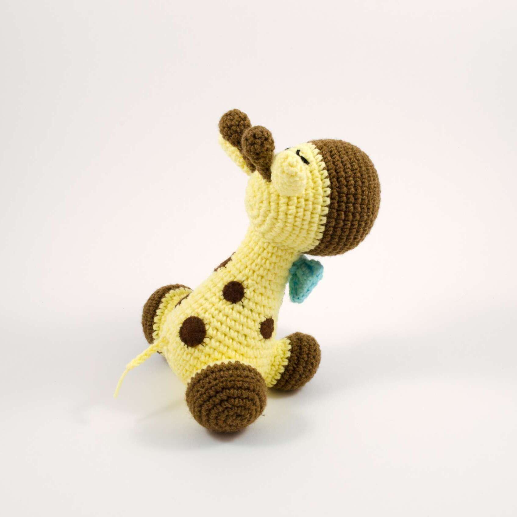 amigurumi giraffe side view