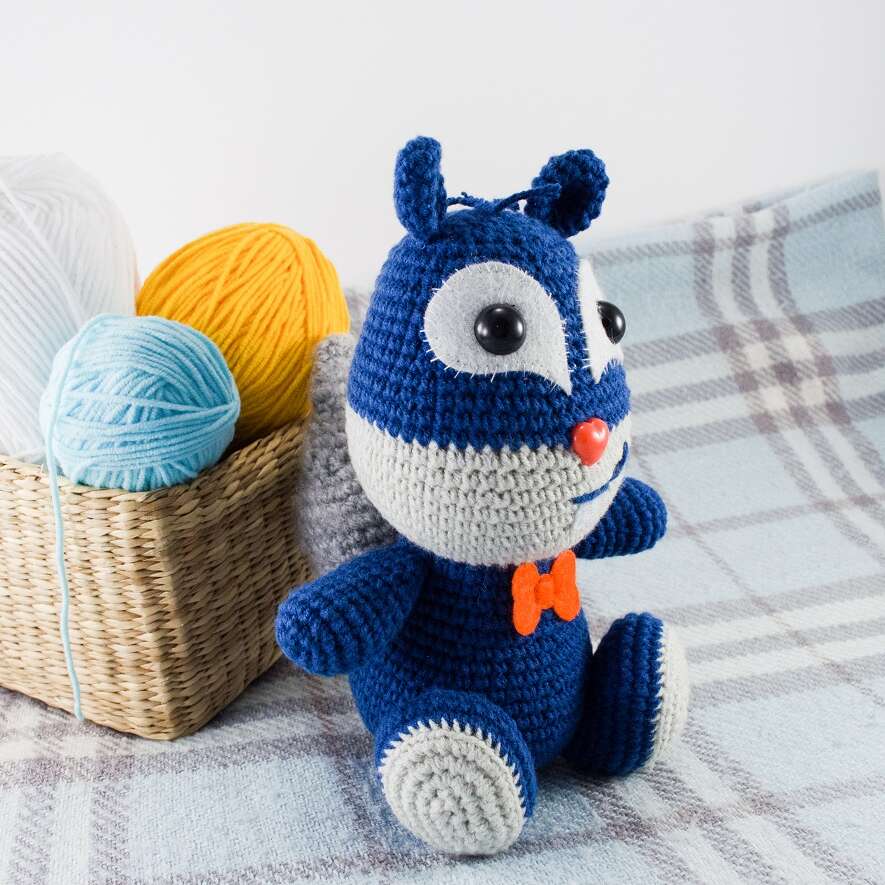 crochet blue squirrel side view