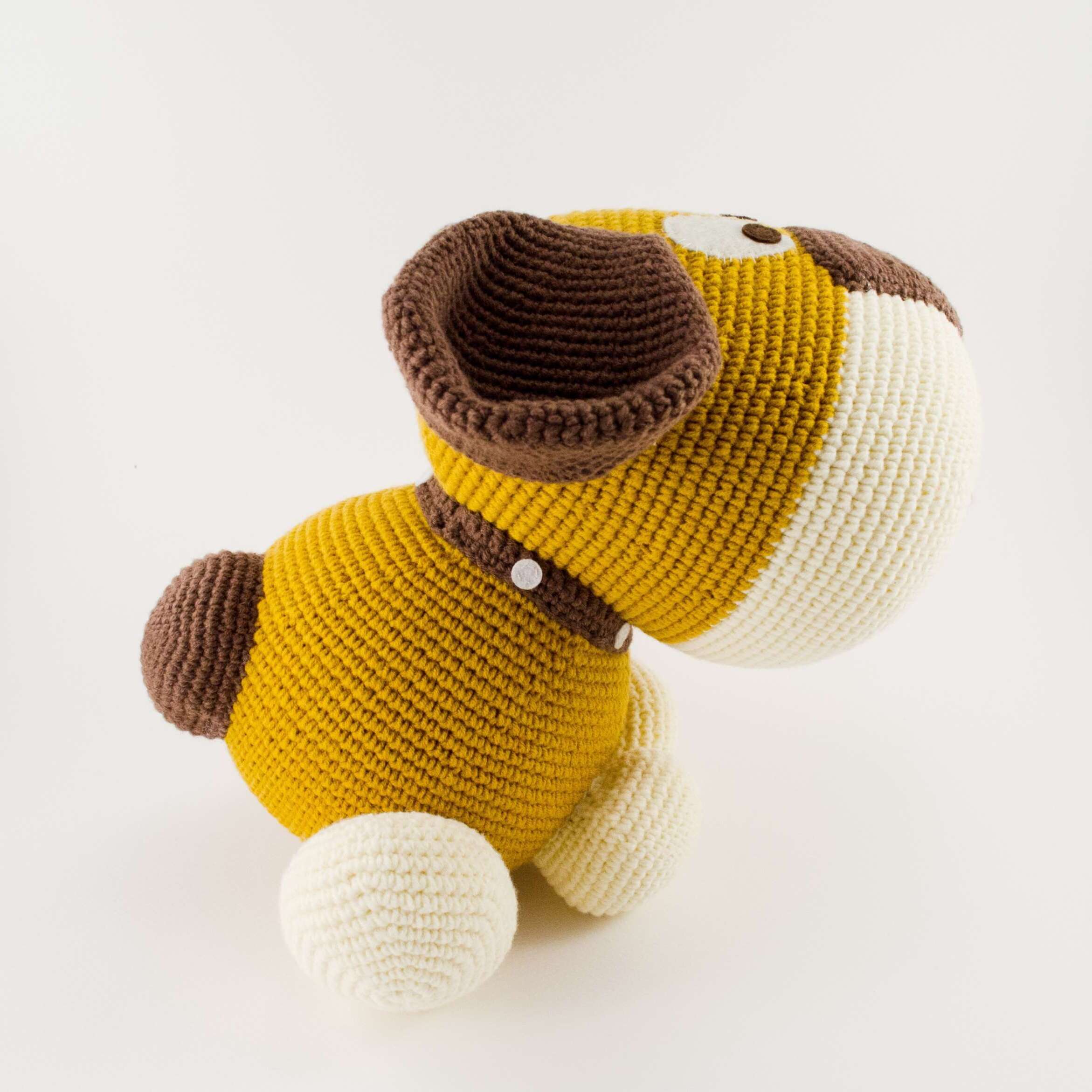 crochet dog side view