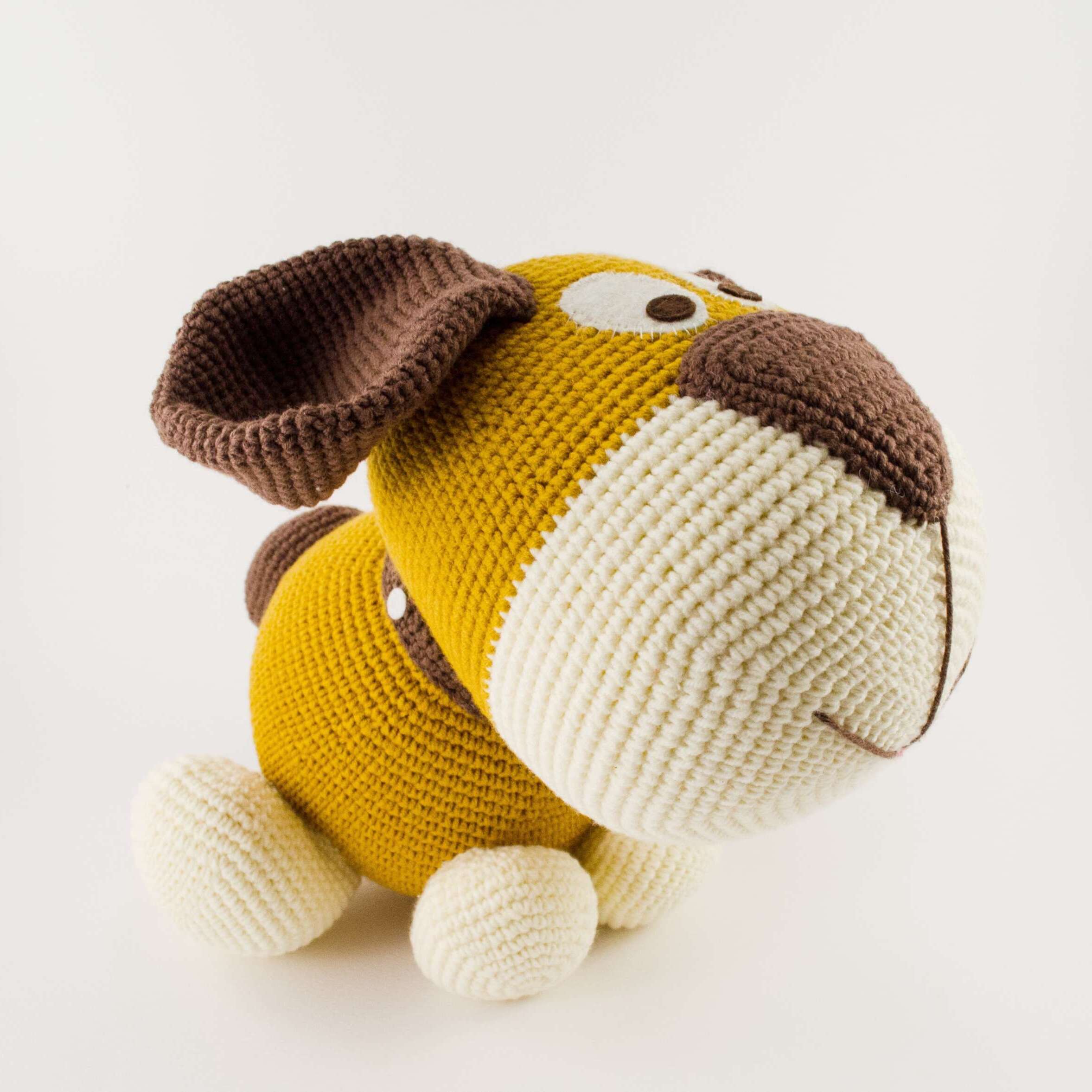crochet dog side view