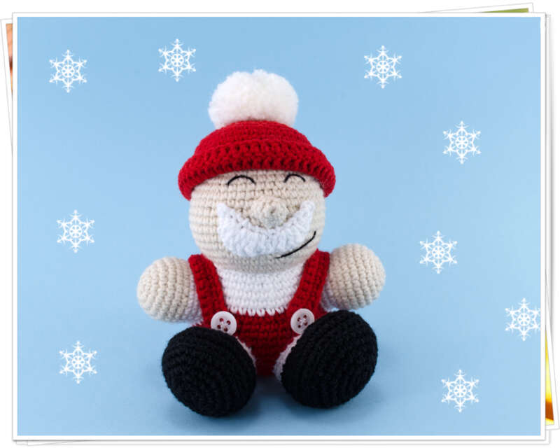 crochet santa claus toy