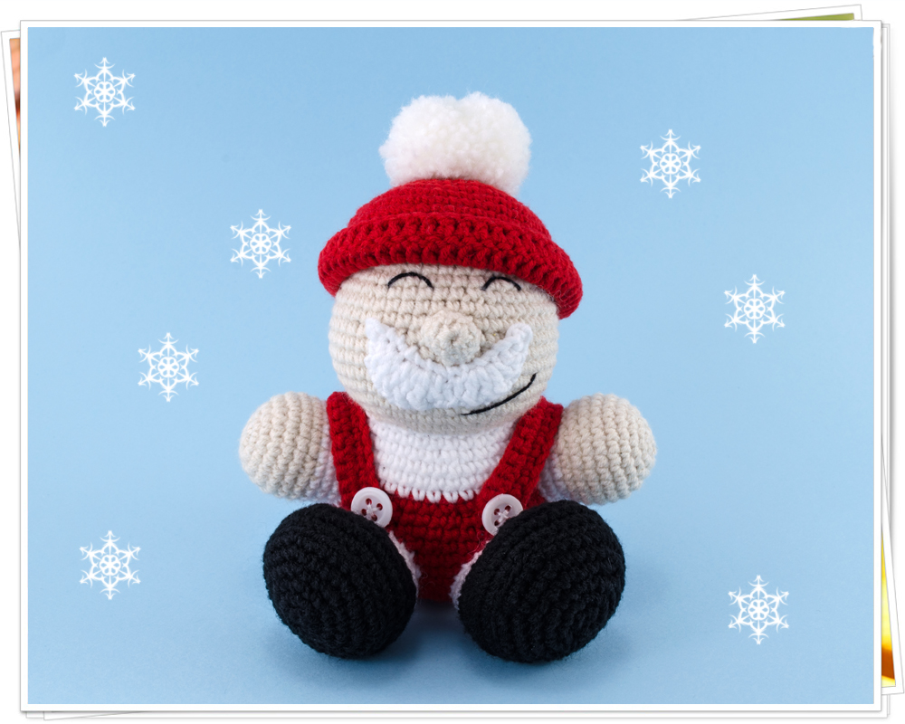 crochet santa claus toy front view