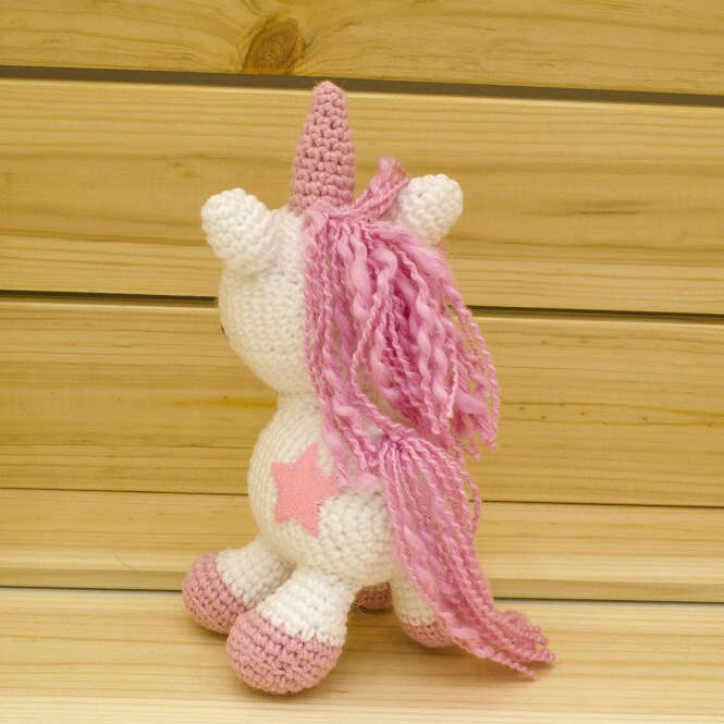 amigurumi pink unicorn back view