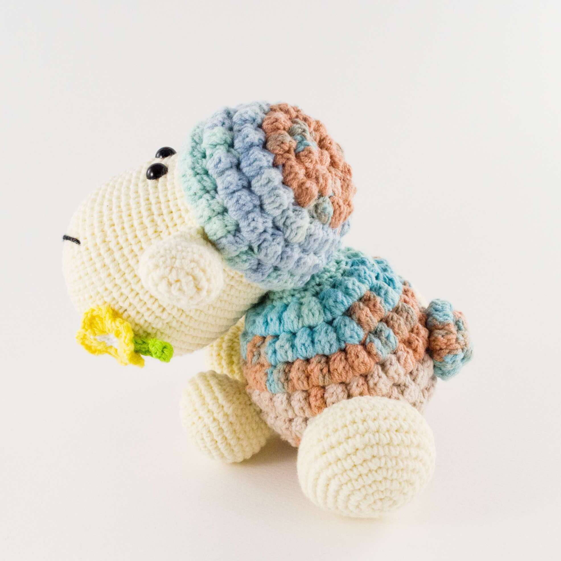 amigurumi wooly the sheep side view