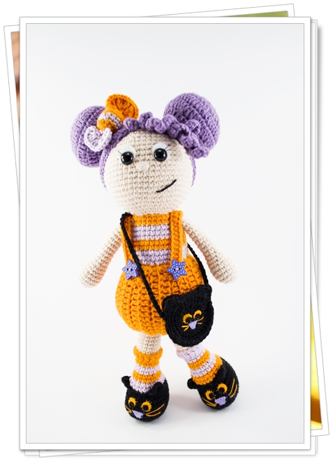 crochet halloween doll front look