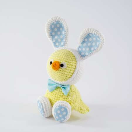 crochet easter chick front view