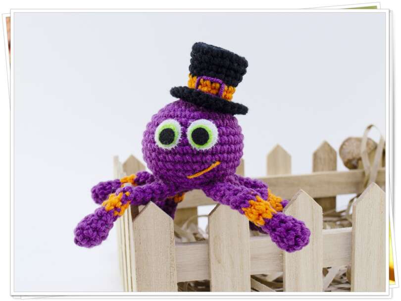 Crochet Amigurumi Halloween Spider