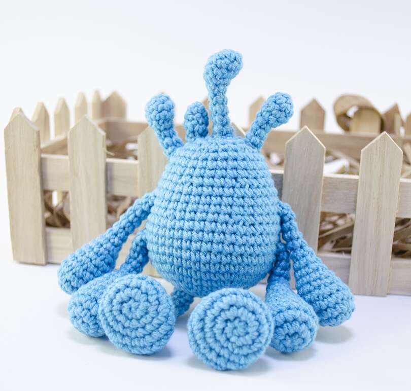 crochet blue alien