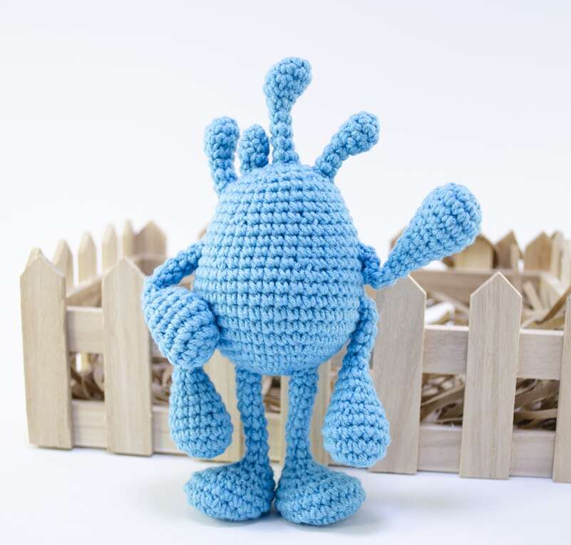 crochet blue alien